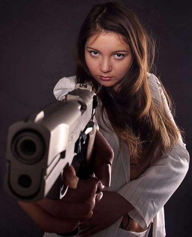 girls-with-guns-43